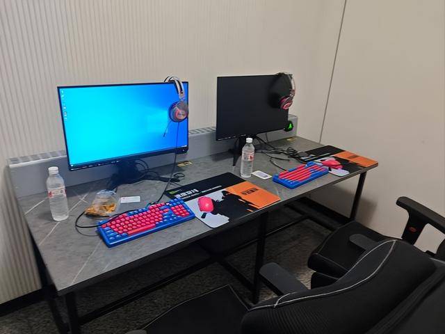 乎“消失”的网吧为何忽然复活了？麻将胡了2从人满为患到接连倒闭几(图7)